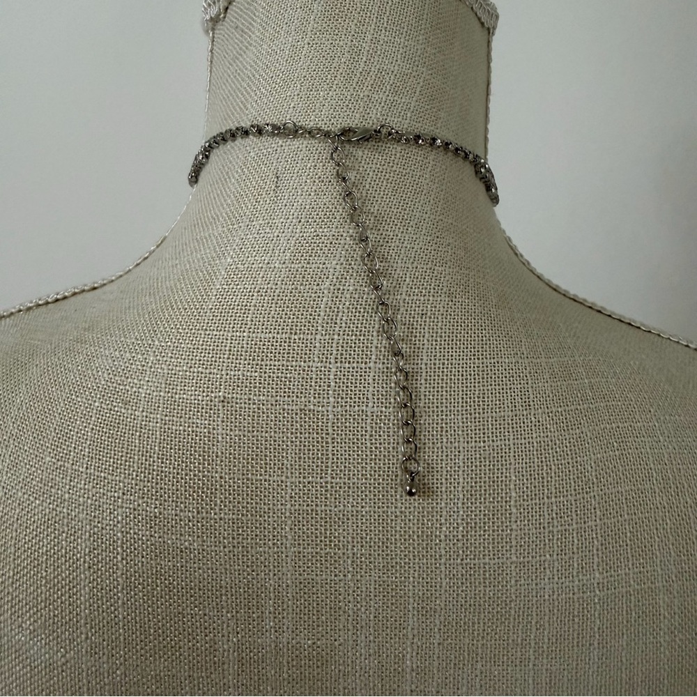 Butterfly Silver Toned Rhinestones Choker - Picture 4 of 9